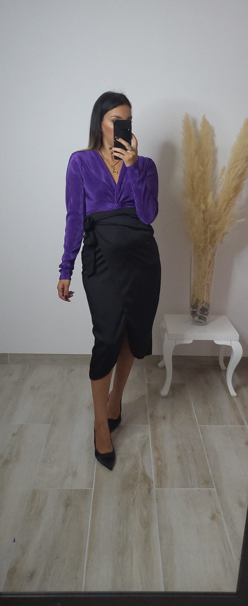 BODY – LORALIE LILA