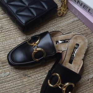 MULES – IRINA NOIR