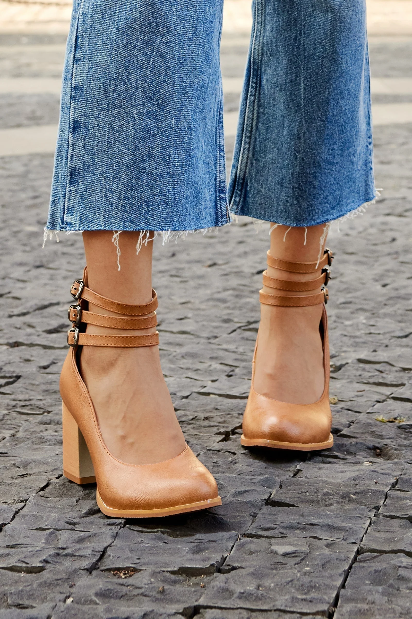 Casilda | Sandales élégantes à bride cheville et talon épais – Image 4