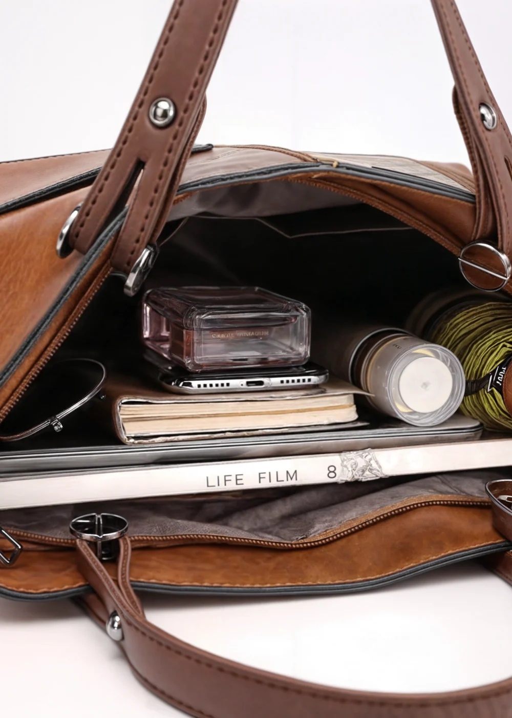 Alexa Signature™ – Élégance Vegan pour un Quotidien Organisé – Image 7