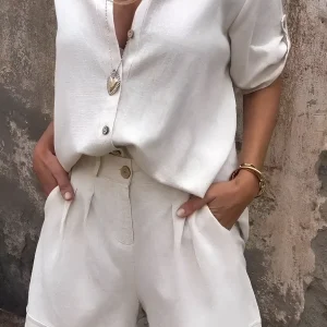 Ensemble d'été 2 pièces pour femmes avec chemise décontractée et short - coupe aérée et confortable pour les journées décontractées
