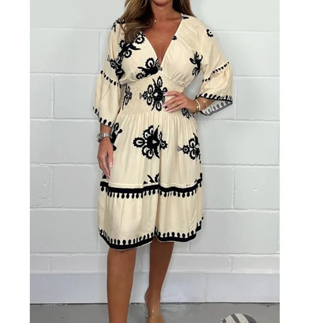Stylish Kristienne V-Neck Dress pour un look élégant et tendance – Image 5