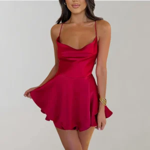 Nynne - Robe d'été élégante à dos ouvert pour des tenues d'été élégantes