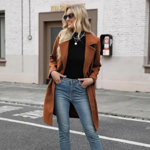 Manteau mi-long à col rabattu