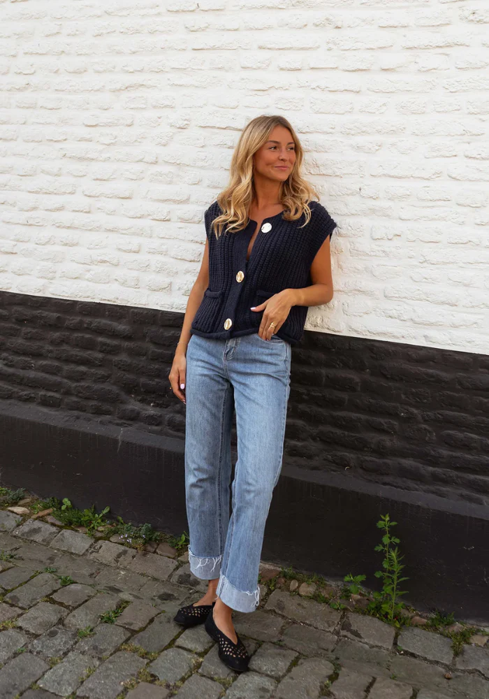 FENJA™ | LE GILET EN MAILLE CHIC POUR UN LAYERING ÉLÉGANT – Image 4