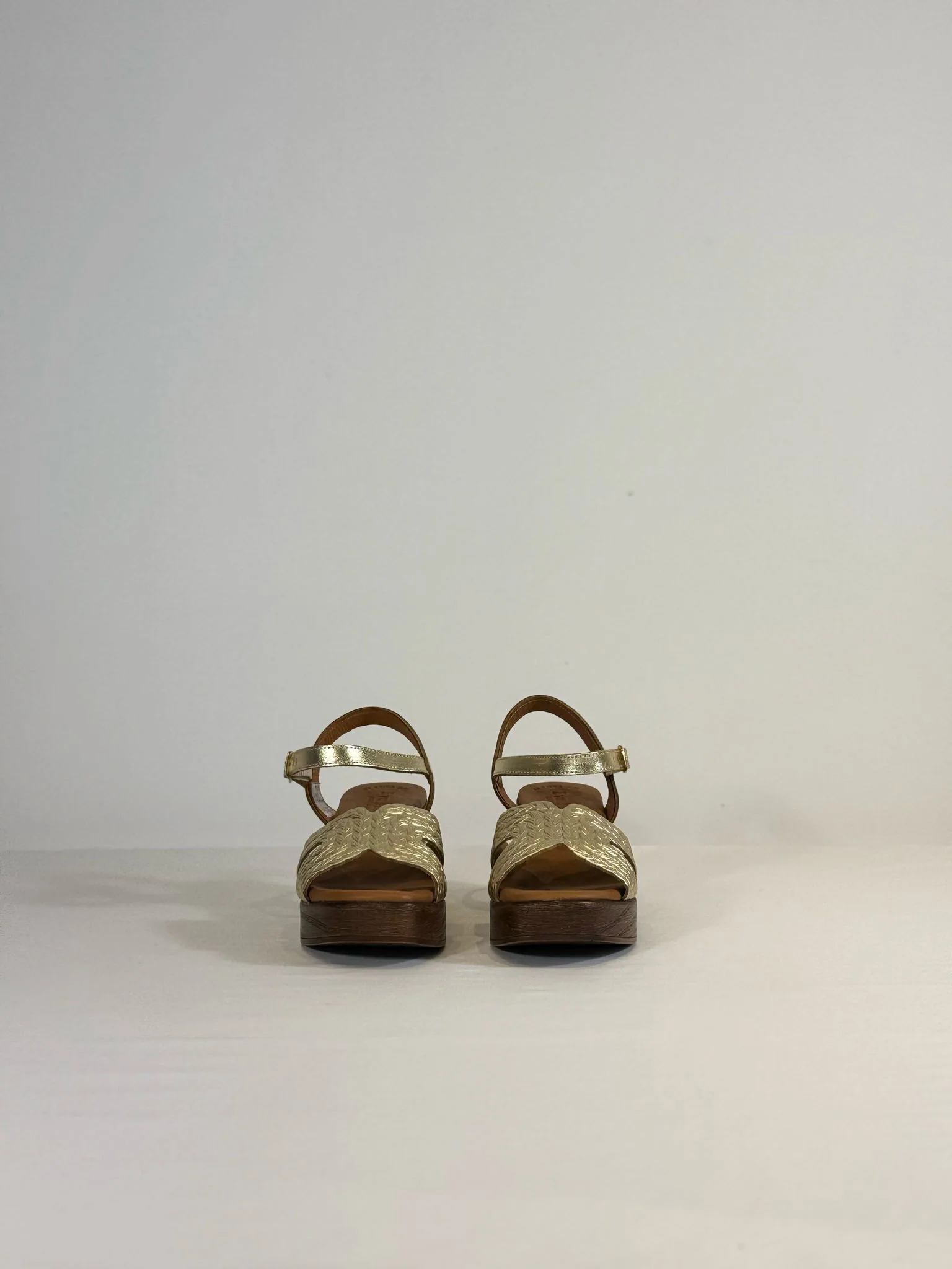 Sandale dorée - Eva Frutos – Image 2