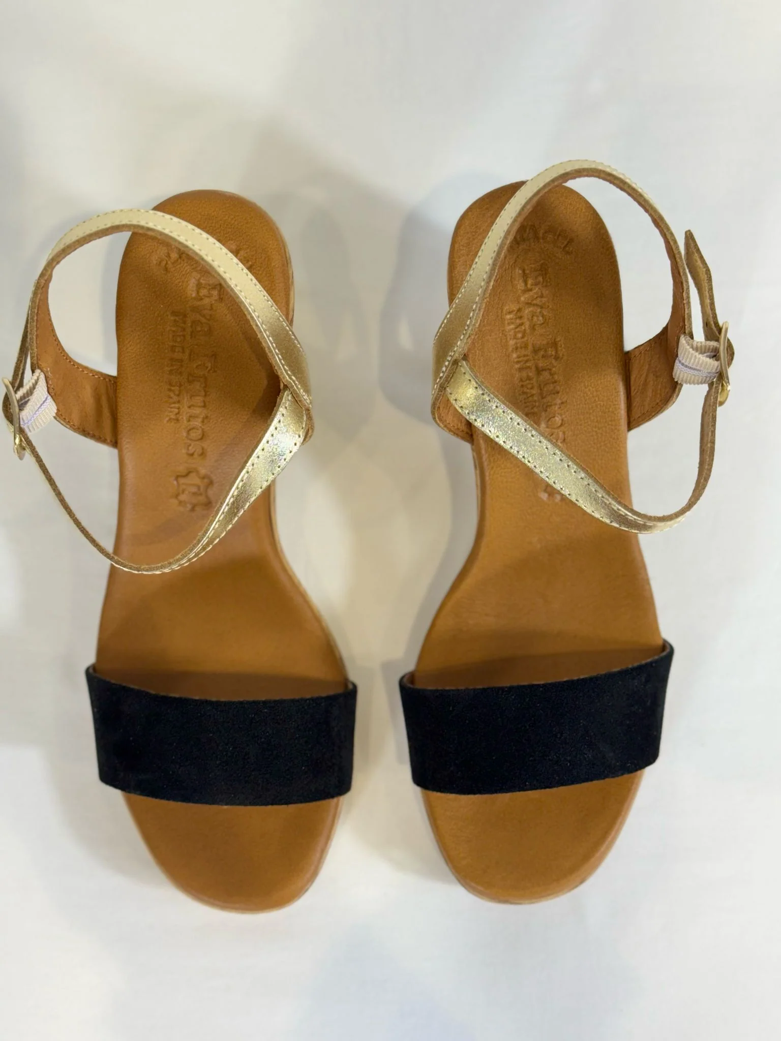 Sandale à talon noire et or - Eva Frutos – Image 4