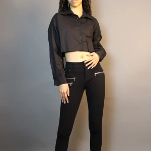 Chemise cropped noire