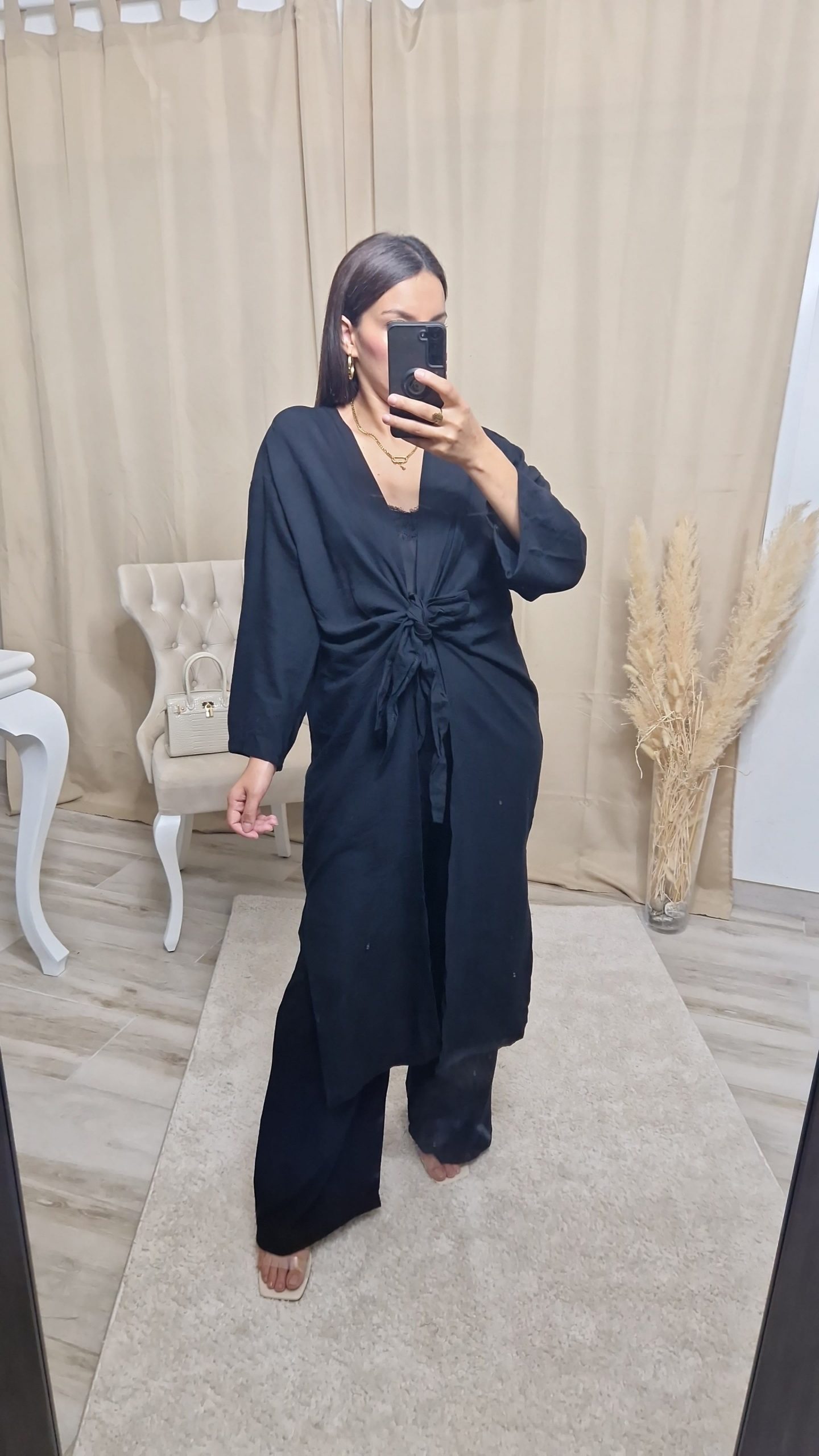 ENSEMBLE – GUILIA NOIR