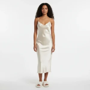 Nuisette Satin Femme Longue Élégante – Brume Douce