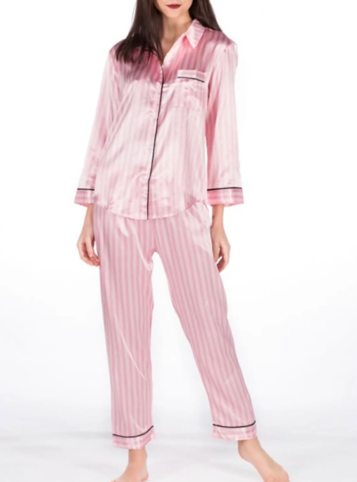 Pyjama en satin rayé rose et blanc personnalisé – Confort & élégance – Image 2