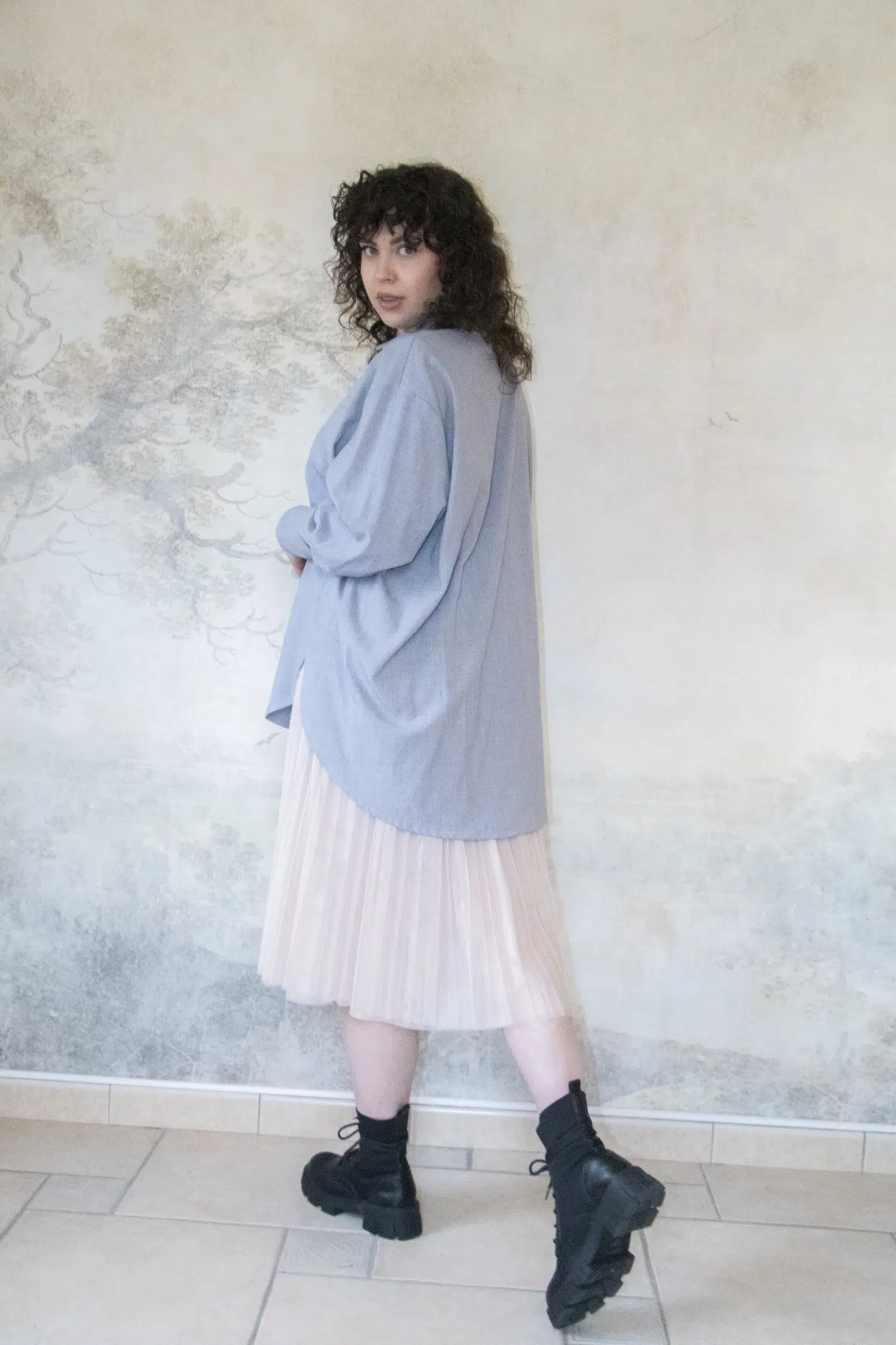 Robe chemise grise Avec Tulle – Image 2