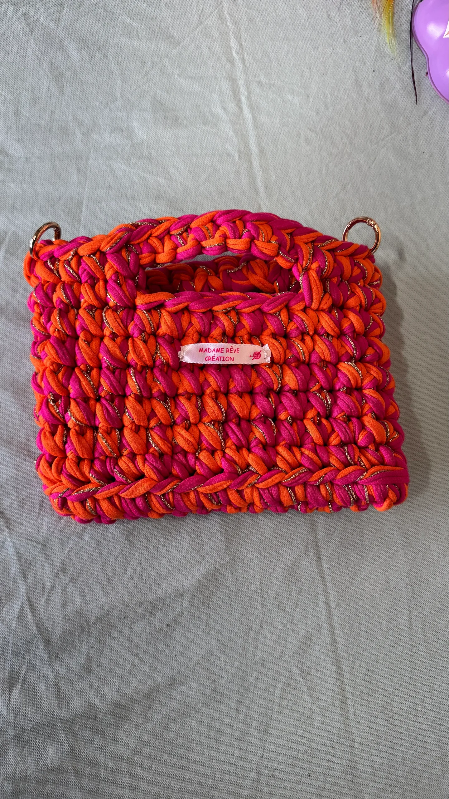 Sac en crochet fait main – Fils de t-shirt recyclé – Image 2