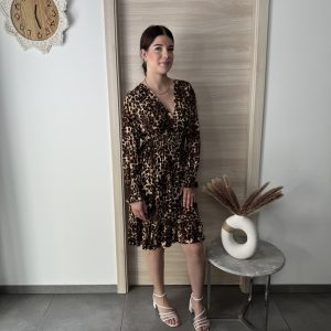 ROBE IMPRIME ANIMALIER A VOLANTS COL EN V